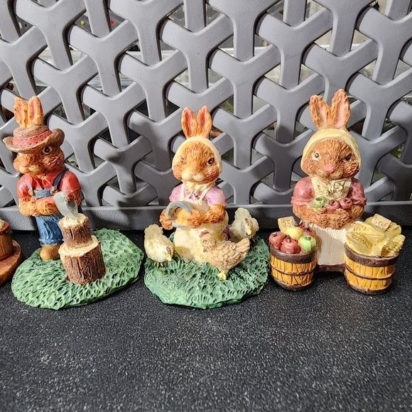 5 Tim Wolfe Country Bunnies Miniature Figurines Lot Resin Easter - Picture 3 of 6